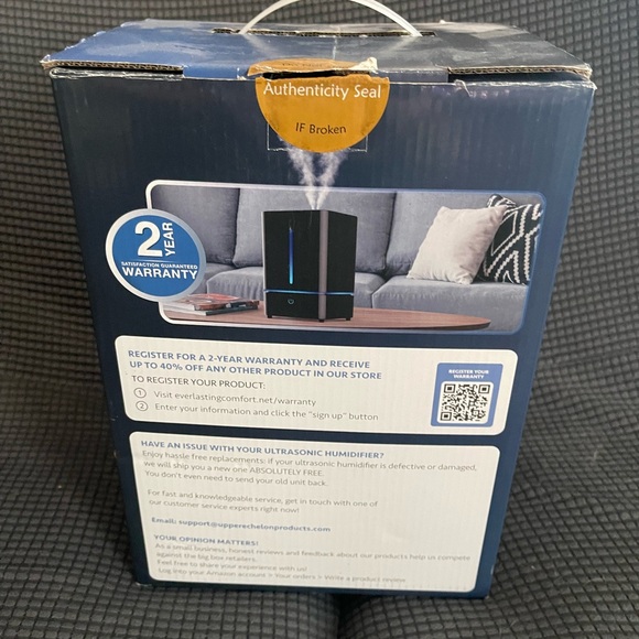 Black Ultrasonic Humidifier - Picture 2 of 2